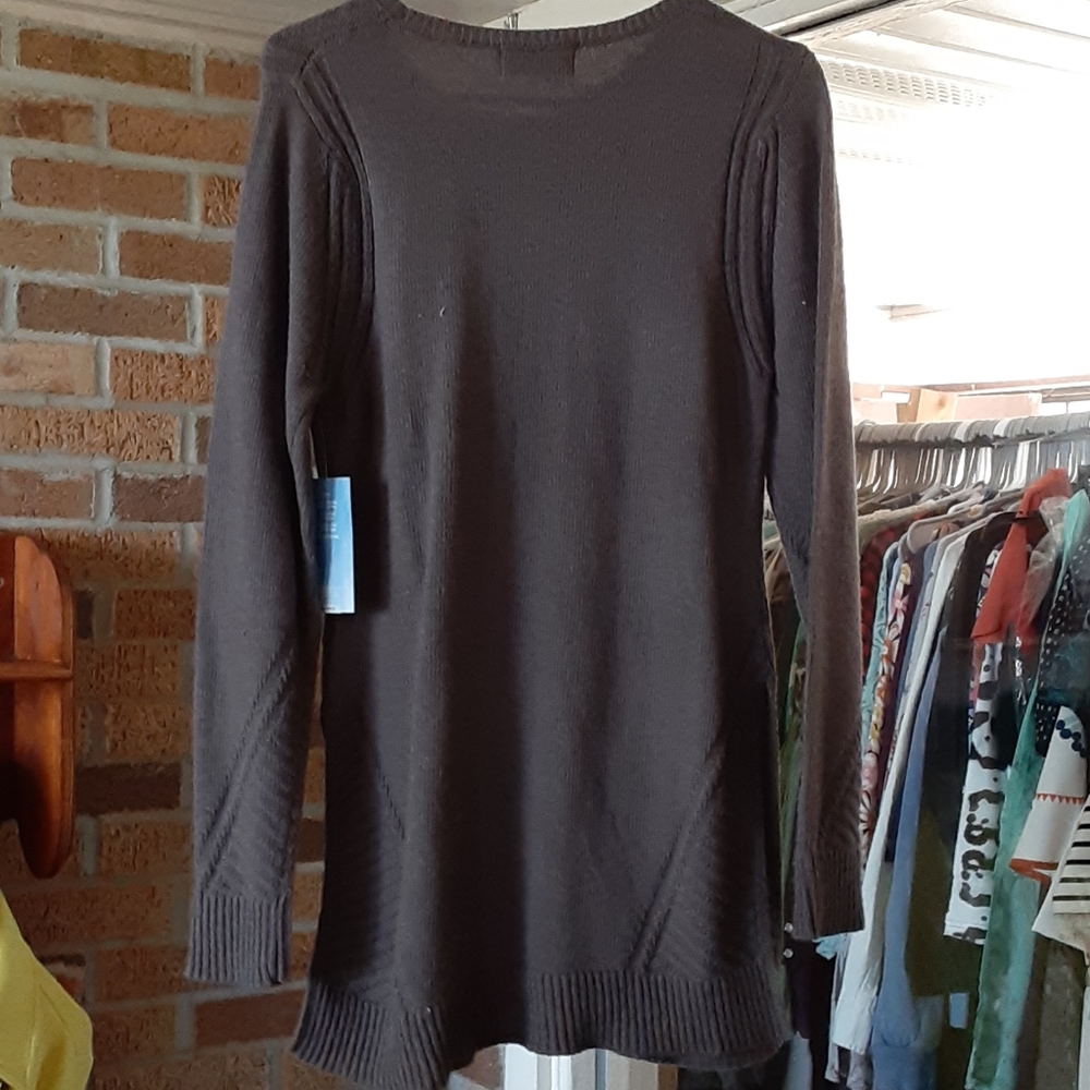 Sweater - Picture 2 of 2